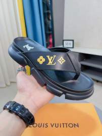 Picture of Louis Vuitton Slippers _SKULVsz38-44mnf06011275